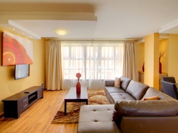 Luxurious furnished and serviced short let...